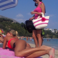 Milf in thong bikinis SpyPhoto_20130803_171855211.jpg