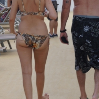 Tasty cruise ship hottie DSC00694.JPG