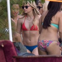 Chloe Moretz paparazzi images chloe-grace-moretz-neighbors-2-bikini-ffn.jpg