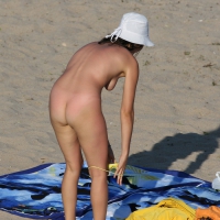 A couple nude beach girls showing all nbc (31).jpg
