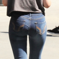 Red/purple haired teen with nice bubble butt in Hollister jeans Bubble butt teen Hollister jeans