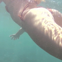 Bikini babe filmed underwater and washing off in sexy little bikini vlcsnap-2016-03-24-19h06m57s568.jpg