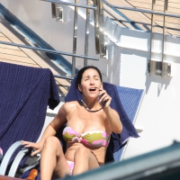 Mostly mature bikini babes on a Carnival cruise IMG_8593.jpg