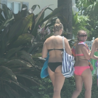 Even more hot and sexy bikini babes in Florida veryfun (27).jpg
