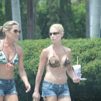 Sexy Florida beach bikini girls Fun1 (82 of 321).jpg