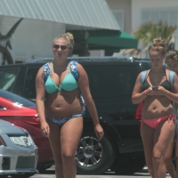 Even more hot and sexy bikini babes in Florida veryfun (26).jpg