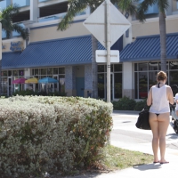 Even more hot and sexy bikini babes in Florida IMG_2221.jpg