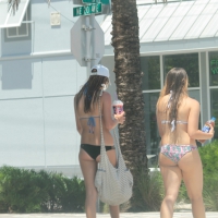 Even more hot and sexy bikini babes in Florida veryfun (60).jpg