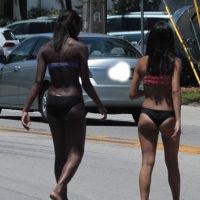 Even more hot and sexy bikini babes in Florida veryfun (28).jpg