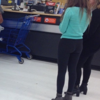 leggings, yoga pants, and spandex in public 45335727PzI.jpg