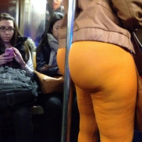 leggings, yoga pants, and spandex in public 1455654507814.jpg