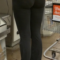 leggings, yoga pants, and spandex in public 1457305095256.jpg