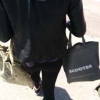 leggings, yoga pants, and spandex in public 1455841507816.jpg