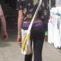 leggings, yoga pants, and spandex in public 33518923kNU.jpg