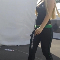 leggings, yoga pants, and spandex in public 295-8.jpg