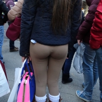 leggings, yoga pants, and spandex in public DSC05566.jpg