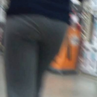 leggings, yoga pants, and spandex in public 31682574QGv.jpg