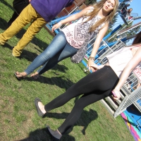 leggings, yoga pants, and spandex in public IMG_4842.JPG