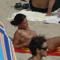 Topless girls on a beach in Barcelona 0097.jpg