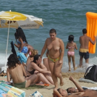Topless girls on a beach in Barcelona 0152.jpg