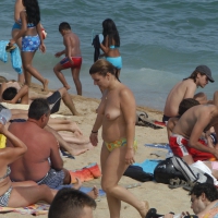 Topless girls on a beach in Barcelona 0154.jpg