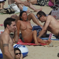Topless girls on a beach in Barcelona 0165.jpg
