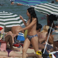 Topless girls on a beach in Barcelona 0175.jpg