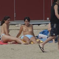 Topless girls on a beach in Barcelona 0182.jpg