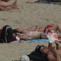 Topless girls on a beach in Barcelona 0210.jpg
