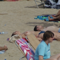 Topless girls on a beach in Barcelona 0002.jpg