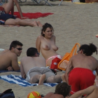 Topless girls on a beach in Barcelona 0018.jpg