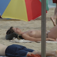 Topless girls on a beach in Barcelona 0097.jpg