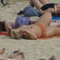 Topless girls on a beach in Barcelona 0136.jpg