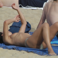 Topless girls on a beach in Barcelona 0147.jpg