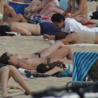 Topless girls on a beach in Barcelona 0162.jpg