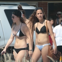 Sexy Florida girls in bikinis IMG_0602.jpg