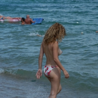 Sexy nude beach girls on Zlote Beach in Bulgaria 0001.jpg