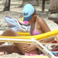 Amazing ebony ass in blue bikini with other sexy friends in bikinis 45416515nQO.jpg