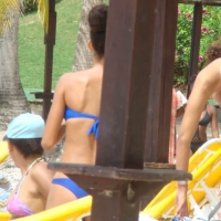 Amazing ebony ass in blue bikini with other sexy friends in bikinis 45416518gRl.jpg