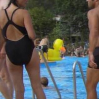 Candid beach and bikini babes 46004426QwO.jpg