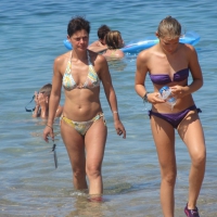 Candid beach and bikini babes 47108051nGz.jpg
