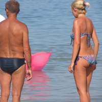 Candid beach and bikini babes 47109560KHY.jpg