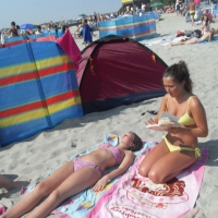 Candid beach and bikini babes 1455487592681.jpg