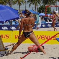Beach and bikini babes 44044980jYE.jpg