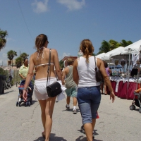 Beach and bikini babes 44045064pvw.jpg