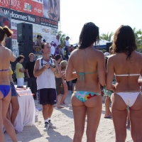 Beach and bikini babes 44045090AIQ.jpg