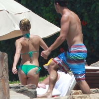 Sexy actress Hayden Panettiere paparazzi pics hayden_panettiere_01.jpg