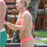 Sexy actress Hayden Panettiere paparazzi pics hayden_panettiere_02_001.jpg