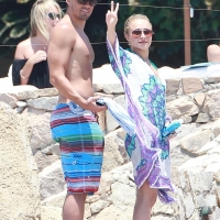 Sexy actress Hayden Panettiere paparazzi pics hayden_panettiere_04.jpg