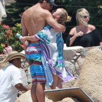 Sexy actress Hayden Panettiere paparazzi pics hayden_panettiere_03.jpg